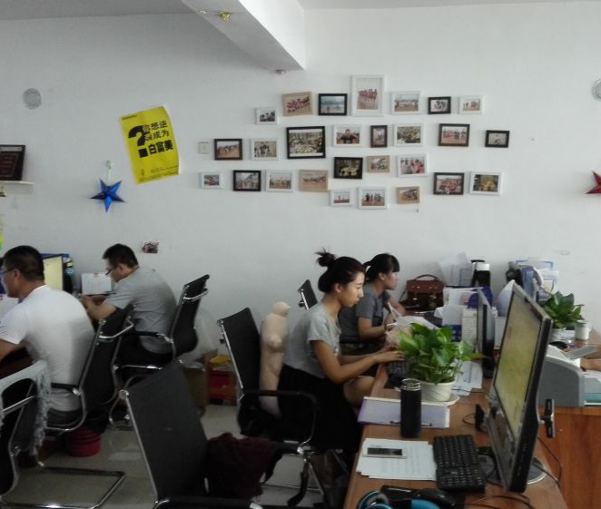 Professional and excellent service team (4)